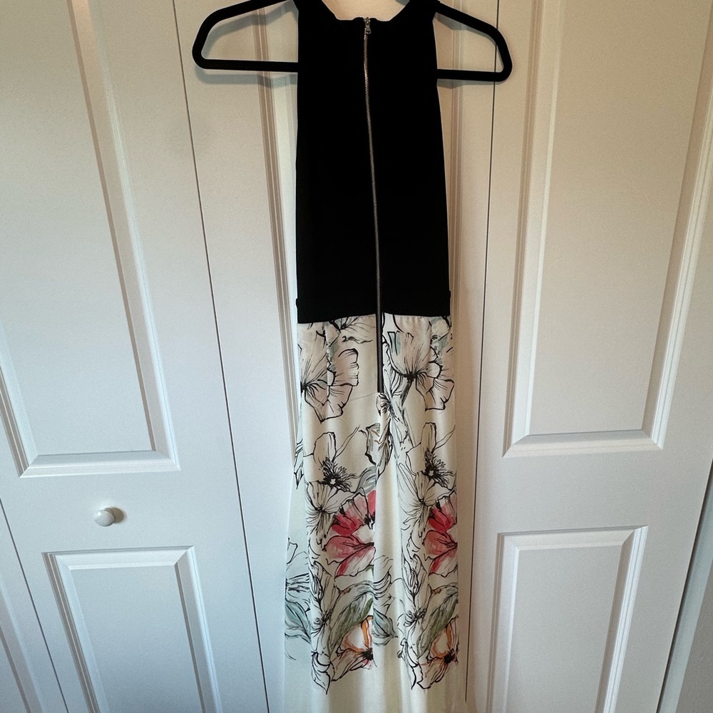 Danny & Nicole Black Maxi Dress with Halter top and Flowy Skirt Size 10 - Picture 4 of 7